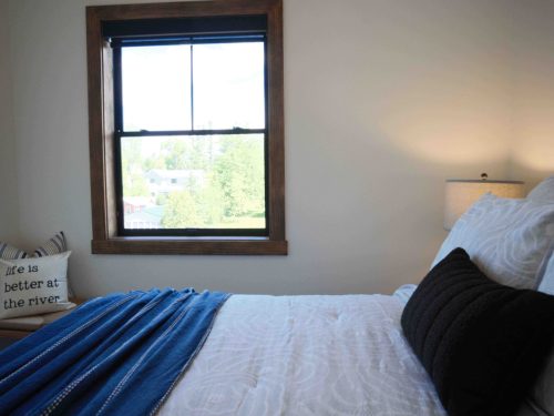 Small kb bedrom