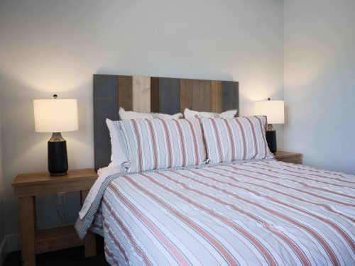 Smalll mb bed