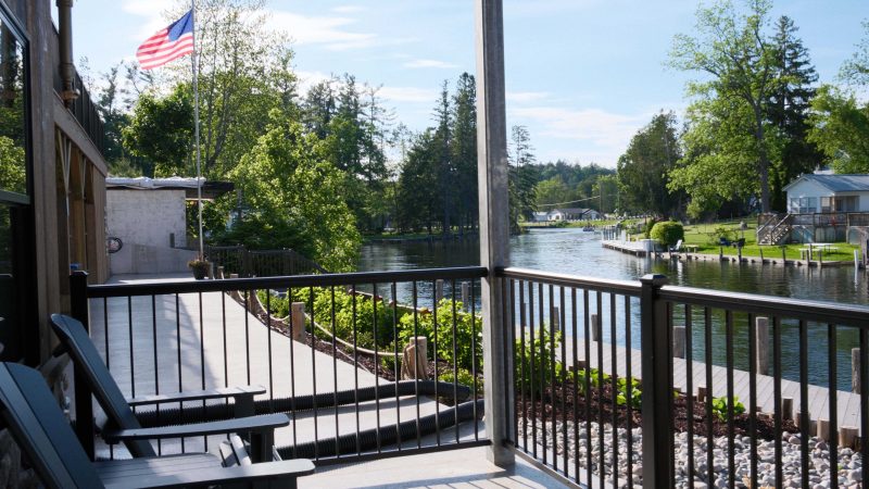 Small mb patio